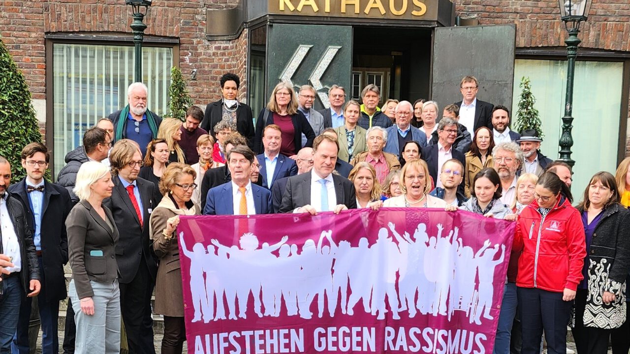 Ratssitzung – „Brücken bauen statt einreißen!“