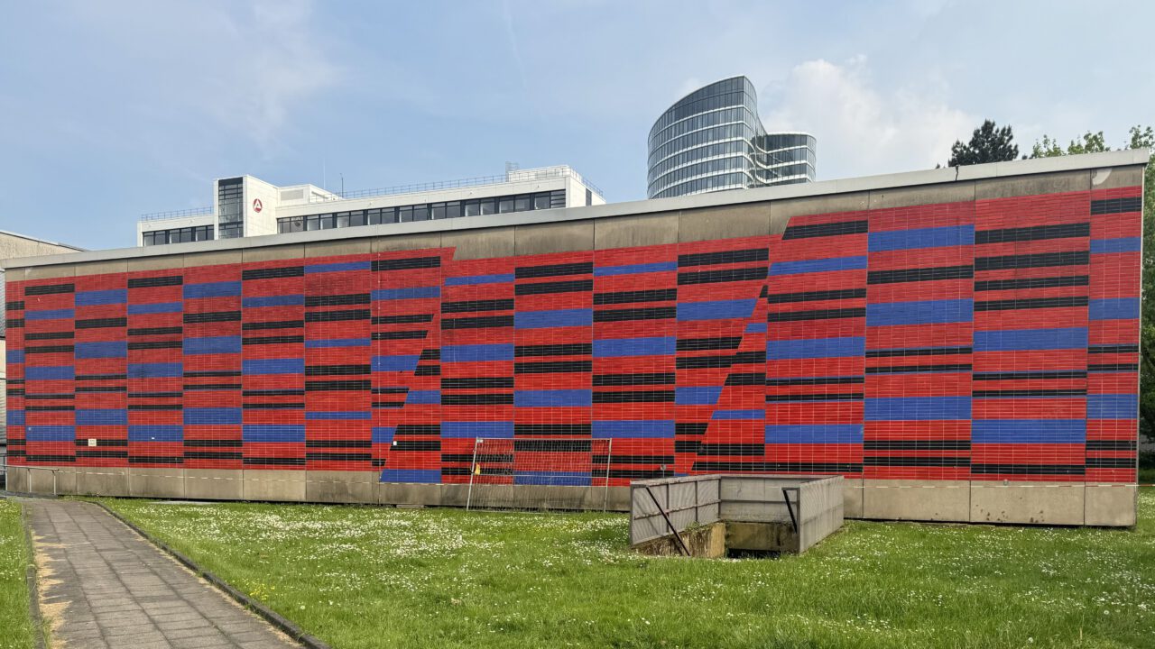 Audimax mit Fruhtrunk-Fassade retten!